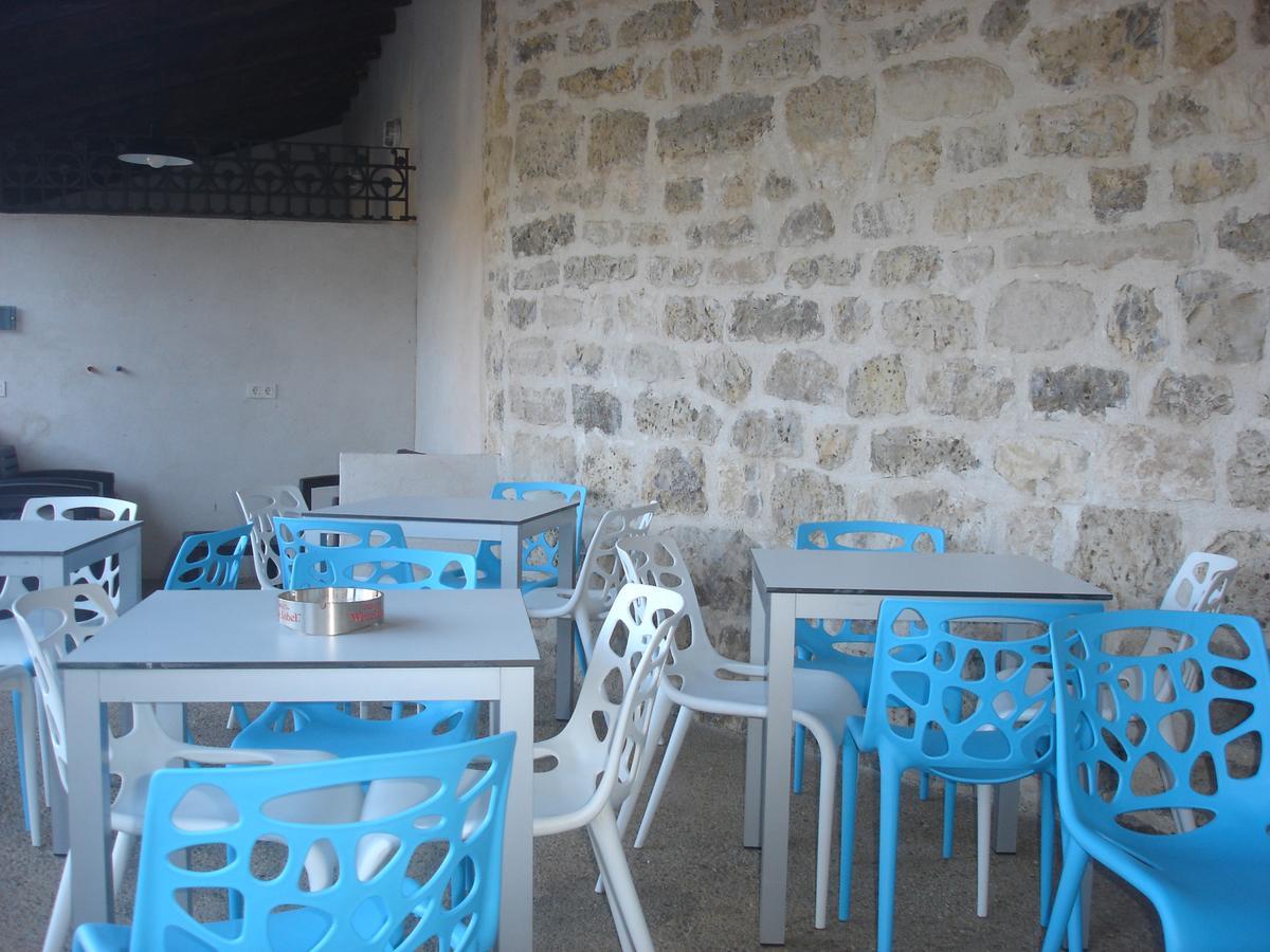 La Casa De Beli Hotel Tardajos ภายนอก รูปภาพ