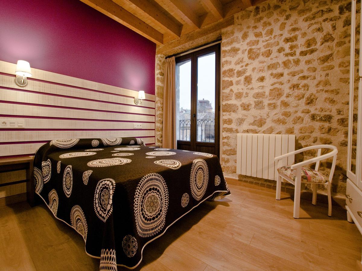 La Casa De Beli Hotel Tardajos ภายนอก รูปภาพ
