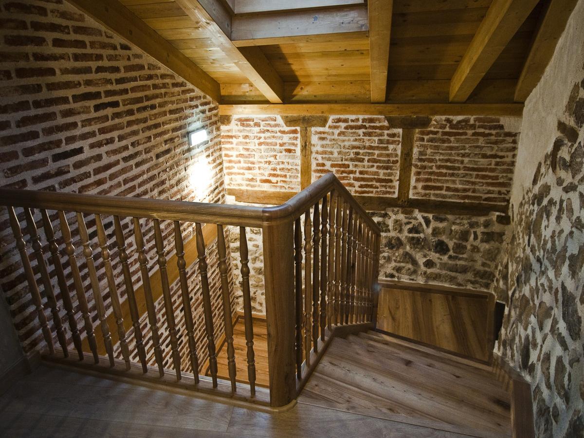 La Casa De Beli Hotel Tardajos ภายนอก รูปภาพ